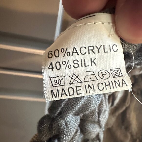 Grey Ruffled Scarf - Picture 4 of 4